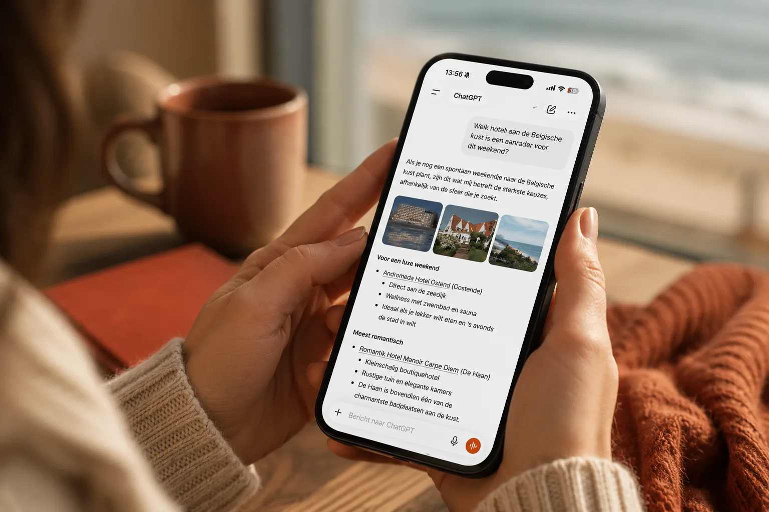 Een gast vraagt ChatGPT om een aanrader voor een hotel aan de Belgische kust